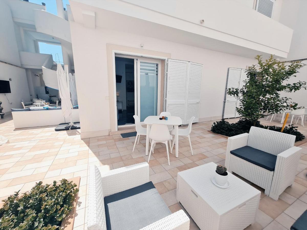 Kalinifta Rooms Apartment Torre Lapillo Eksteriør bilde