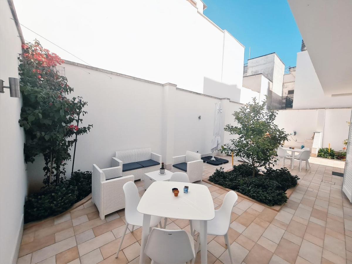 Kalinifta Rooms Apartment Torre Lapillo Eksteriør bilde