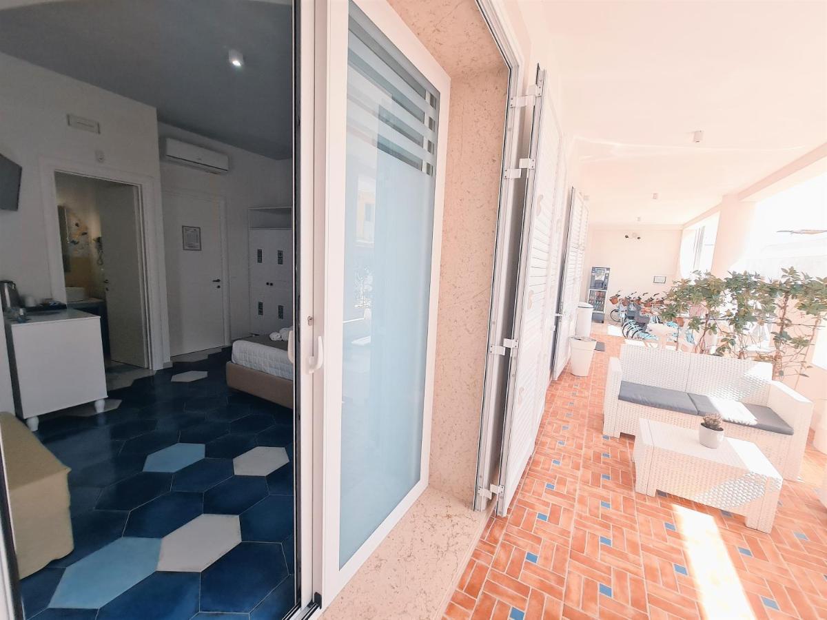 Kalinifta Rooms Apartment Torre Lapillo Eksteriør bilde